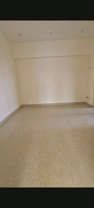 Room in 6 BHK Apartment at Baner – for Sale