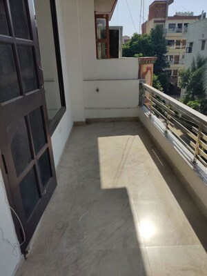 Balcony in 2 BHK Builder Floor at Sector 45 – for Rent