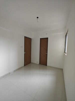 Room in 3.5 BHK Apartment at Moreshwar 19 East, Nerul – for Sale