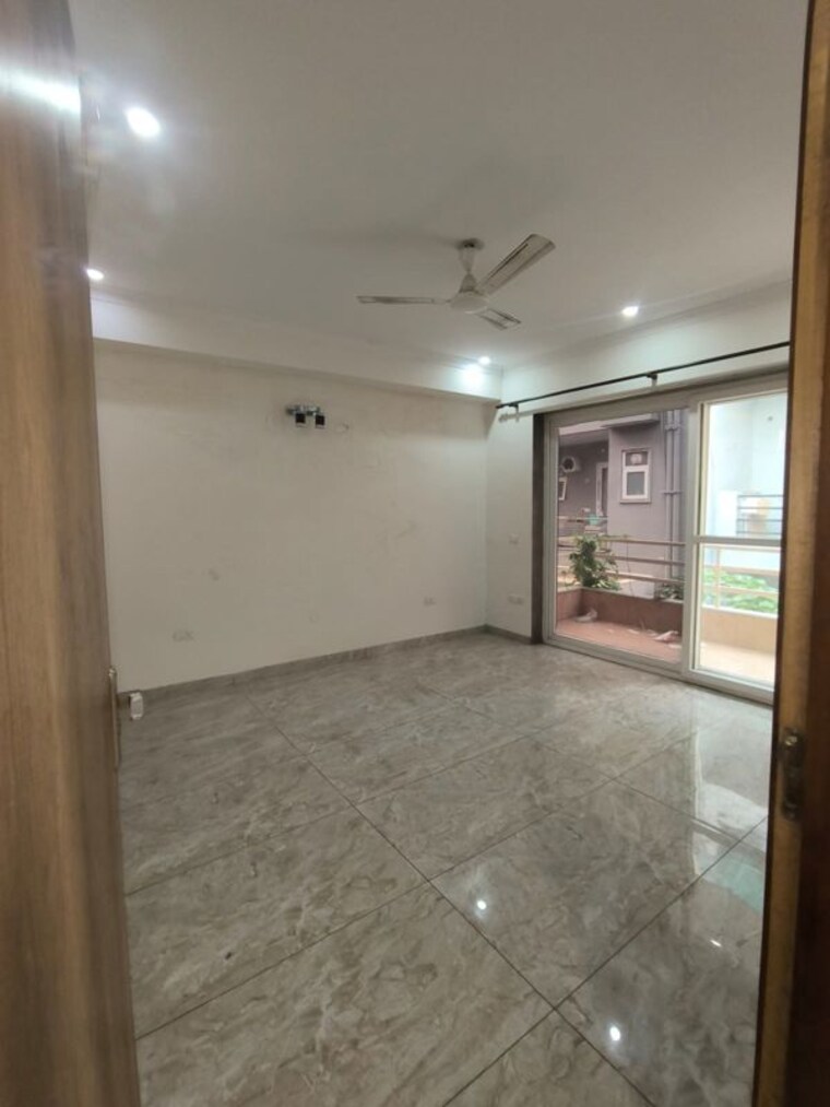 Room, ambala highway 3 Bedroom 2250 Sq.Ft. Apartment In Ambala Highway Zirakpur 10603619