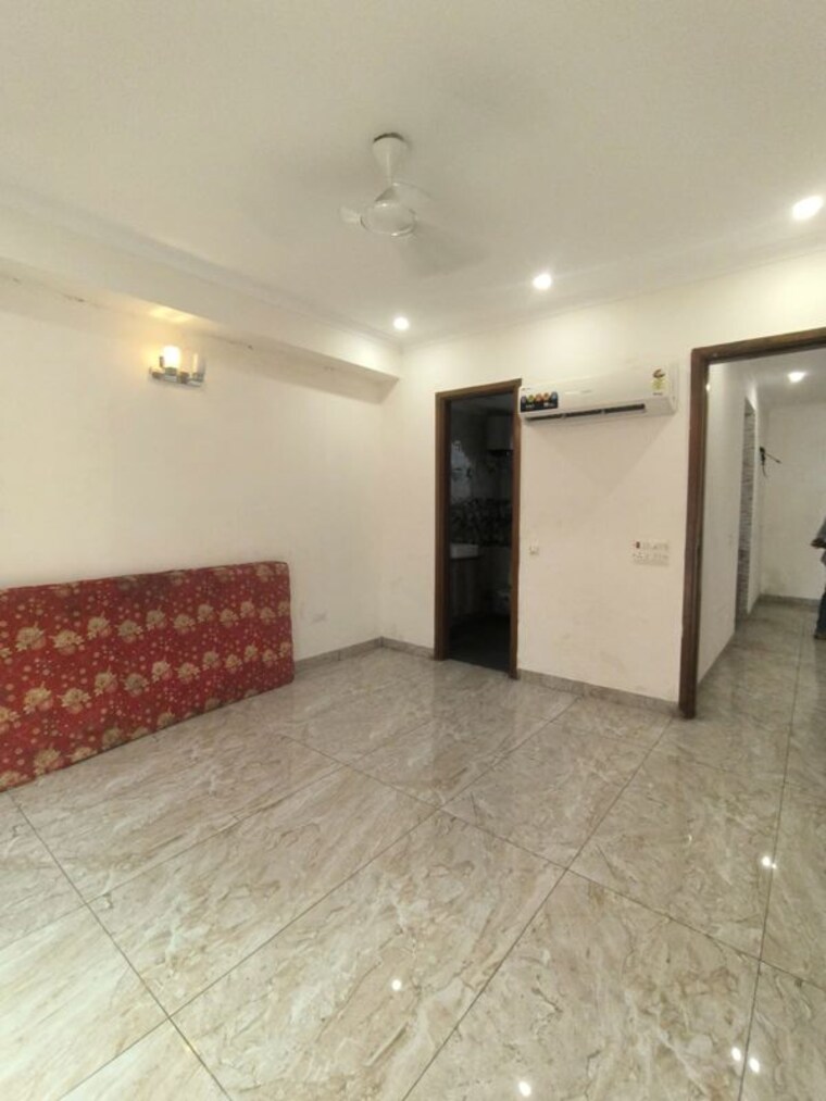 Room, ambala highway 3 Bedroom 2250 Sq.Ft. Apartment In Ambala Highway Zirakpur 10603619