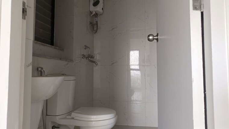 Bathroom, runwal-gardens 2 Bedroom 670 Sq.Ft. Apartment In Dombivli East Thane 10603624