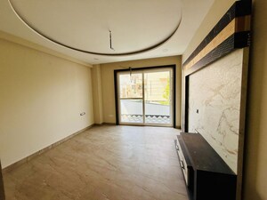 Room in 4 BHK Builder Floor at Sector 16 – for Sale