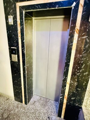 Building Lobby in 4 BHK Builder Floor at Sector 16 – for Sale