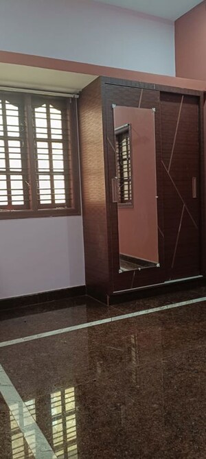 Room in 2 BHK Apartment at Yelahanka New Town – for Rent