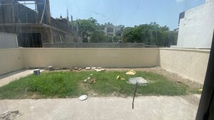 Plot Area in 3 BHK Builder Floor at Omaxe Silver Birch, North Mullanpur – for Rent
