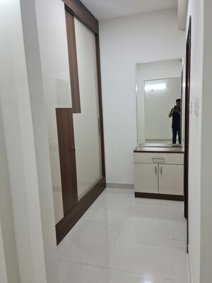 Room in 3 BHK Apartment at Greenspace Celestial, Kokapet – for Rent