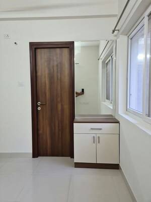 Room in 3 BHK Apartment at Greenspace Celestial, Kokapet – for Rent