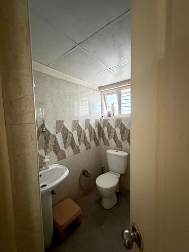 Bathroom, manjeera-diamond-towers 2 Bedroom 1206 Sq.Ft. Apartment In Gopanpally Hyderabad 10603691