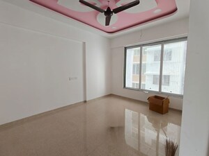 Room in 3 BHK Apartment at Grace Mass Metropolis, Chembur – for Rent
