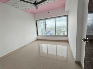 Room in 3 BHK Apartment at Grace Mass Metropolis, Chembur – for Rent