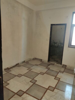Bathroom in 1 BHK Builder Floor at Dlf Ankur Vihar – for Sale