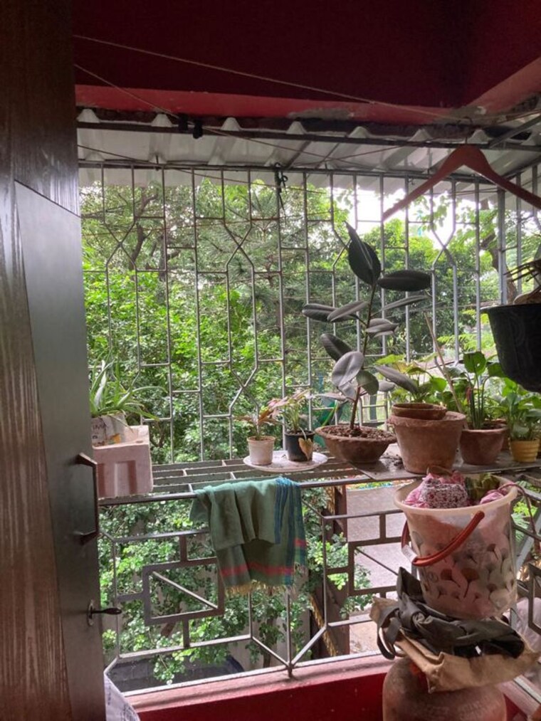 Balcony, jatin das road 2 Bedroom 950 Sq.Ft. Apartment In Jatin Das Road Kolkata 10602224