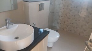 Bathroom in 3.5 BHK Apartment at Signature Global City 63A, Sector 63a – for Rent