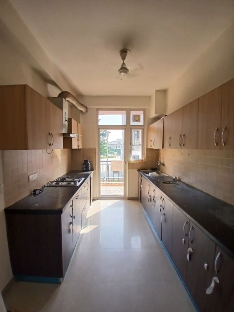 Kitchen, pakhowal road 3 Bedroom 1850 Sq.Ft. Apartment In Pakhowal Road Ludhiana 10603738