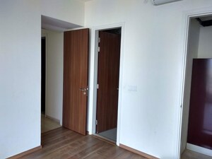 Room in 2 BHK Apartment at L&T Crescent Bay T2, Parel – for Rent