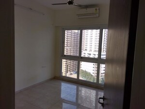 Room in 2 BHK Apartment at L&T Crescent Bay T2, Parel – for Rent