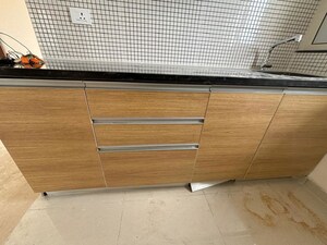 Room in 2.5 BHK Apartment at Omkar Signet, Malad East – for Rent
