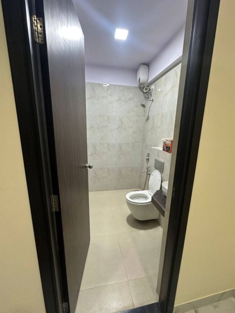Bathroom, raymond-ten-x-habitat 2 Bedroom 595 Sq.Ft. Apartment In Pokhran Road No Two Thane 10603802
