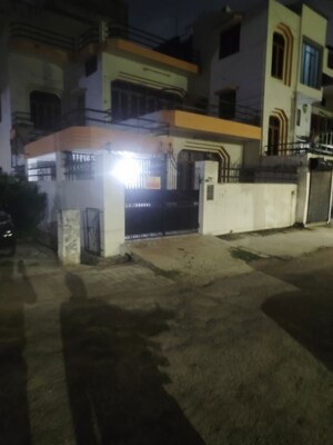 Parking in 6 BHK Independent House at Indira Nagar – for Sale
