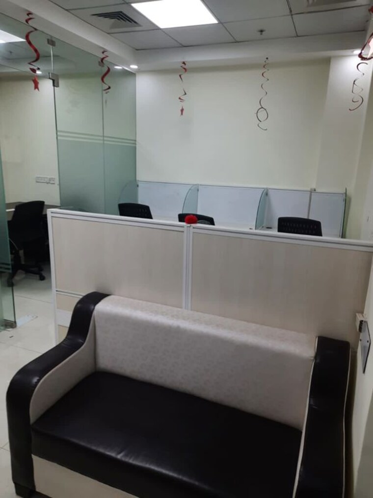 Bathroom, sector 2 Commercial Office Space 500 Sq.Ft. In Sector 2 Noida 10603847