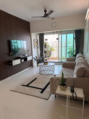 2 BHK Apartment For Rent in Rustomjee Azziano Wing D, Thane West