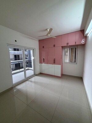 Room in 2 BHK Apartment at Praneeth Pranav Solitaire, Bachupally – for Rent