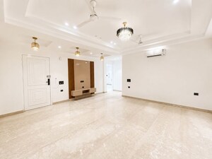 4 BHK Apartment For Sale in DLF The Ultima, Sector 81
