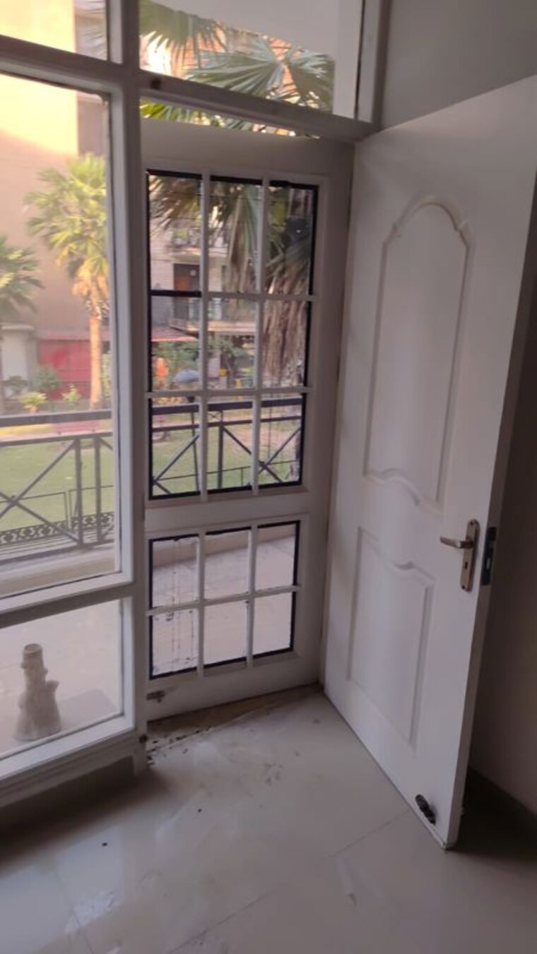 Balcony, aditya-palm-court 4 Bedroom 2250 Sq.Ft. Apartment In Vip Road Zirakpur 10603906