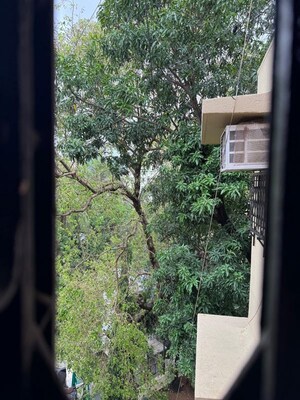 2 BHK Apartment – Garden View at Bandra West - for Rent