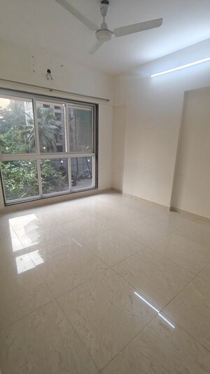 Room in 1 BHK Apartment at Veena Senterio, Chembur – for Sale