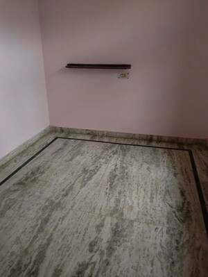 Room in 2 BHK Builder Floor at Sector 23 – for Rent