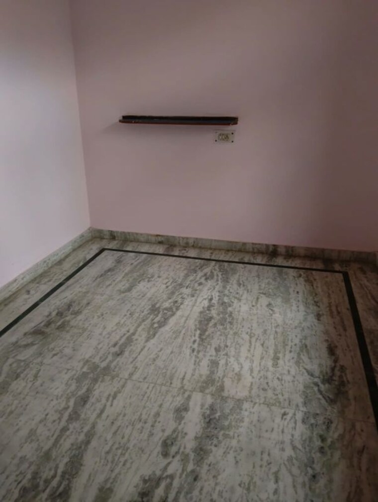 Room, sector 23 2 Bedroom 1450 Sq.Ft. Builder Floor In Sector 23 Gurgaon 10603936