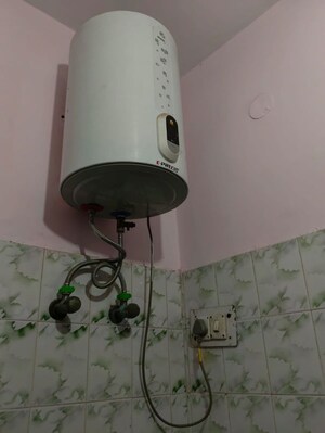 Team Area in 2 BHK Builder Floor at Sector 23 – for Rent