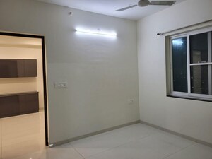 Room in 3 BHK Apartment at Jayabheri The Summit, Narsingi – for Rent