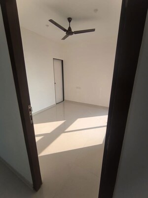 1 BHK Apartment For Rent in Chandak Nishchay, Borivali East