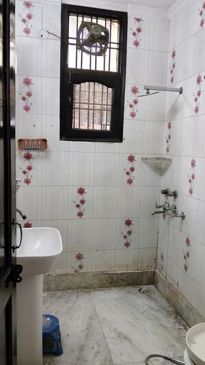 Bathroom in 2 BHK Builder Floor at Spring Field, Sector 31 – for Sale