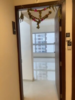2 BHK Apartment – Entrance View at Piramal Vaikunth Vama, Balkum Pada - for Sale