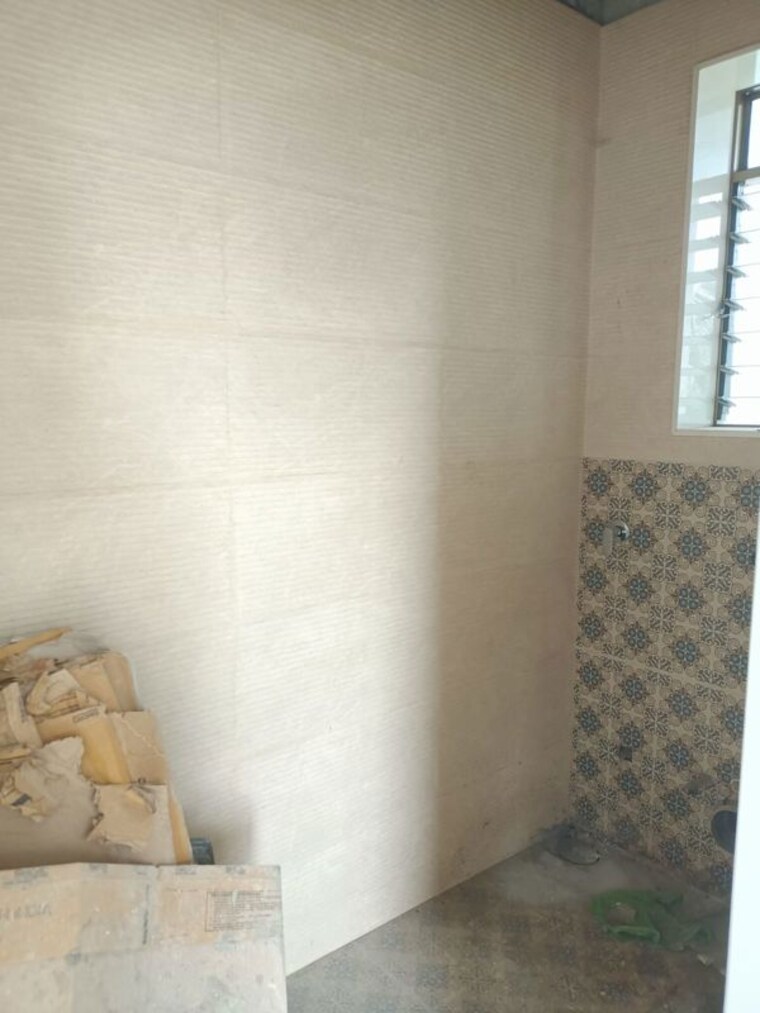 Bathroom, navi peth Commercial Office Space 1150 Sq.Ft. In Navi Peth Pune 10604030