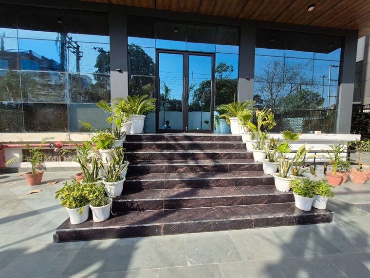 undefined, sector 63 Commercial Industrial Plot 1000 Sq.Mt. In Sector 63 Noida 10602681