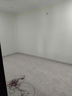 Room in 2 BHK Builder Floor at Govindpuri – for Rent