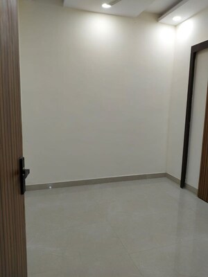 Room in 2 BHK Builder Floor at Govindpuri – for Rent