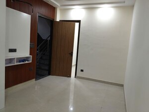 Room in 2 BHK Builder Floor at Govindpuri – for Rent