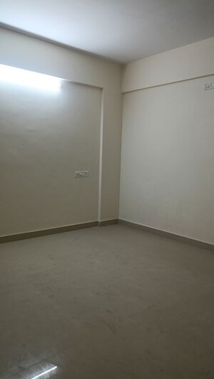 Room in 2 BHK Apartment at Varun Lotus, Singasandra – for Sale