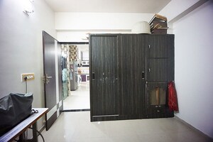 Furnished Amenities in 3 BHK Apartment at Nikol – for Sale