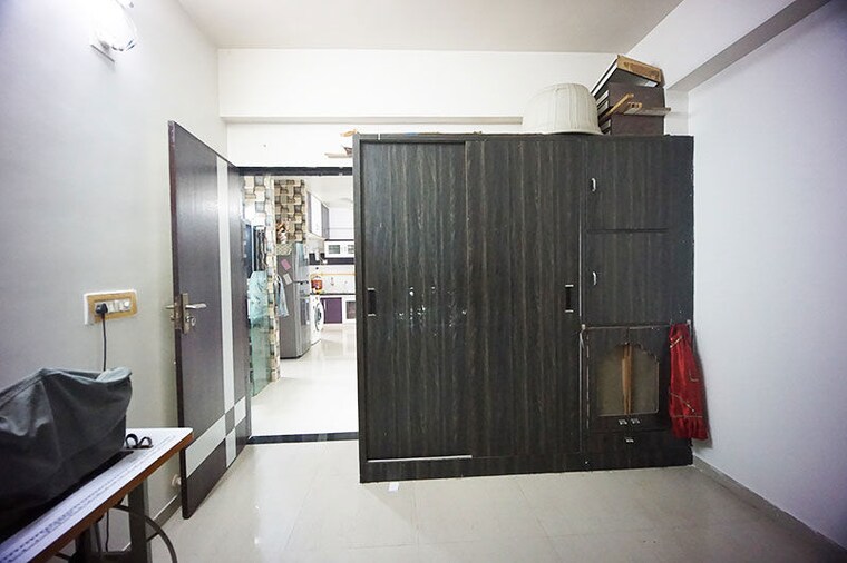undefined, nikol 3 Bedroom 187 Sq.Yd. Apartment In Nikol Ahmedabad 10604086