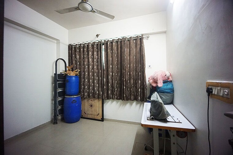 Team Area, nikol 3 Bedroom 187 Sq.Yd. Apartment In Nikol Ahmedabad 10604086