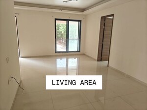 Hall in 3 BHK Apartment at Supreme Belmac Residences, Kalyani Nagar – for Rent