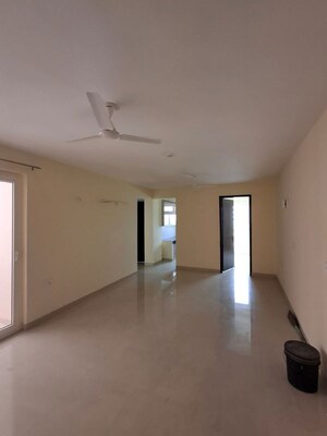 Room in 3 BHK Apartment at HFL Presidency Estate, Alwar Bypass Road – for Rent