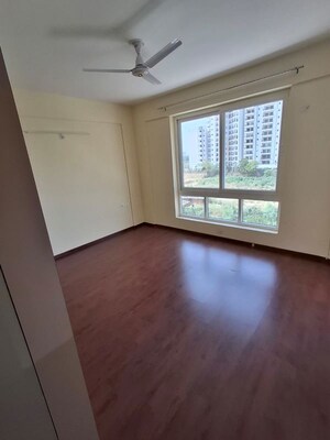Room in 3 BHK Apartment at HFL Presidency Estate, Alwar Bypass Road – for Rent